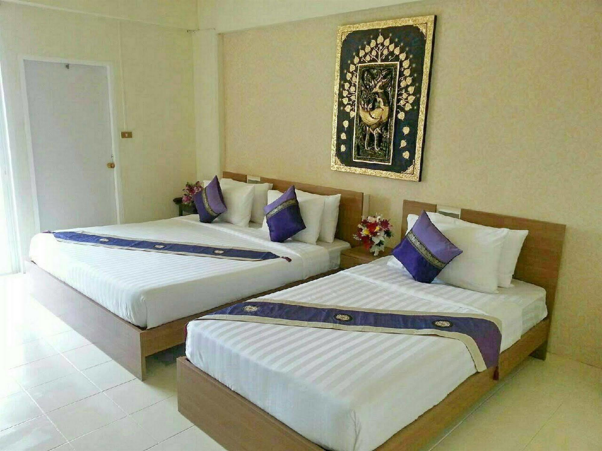 The Sun Resort & Spa Патая Екстериор снимка