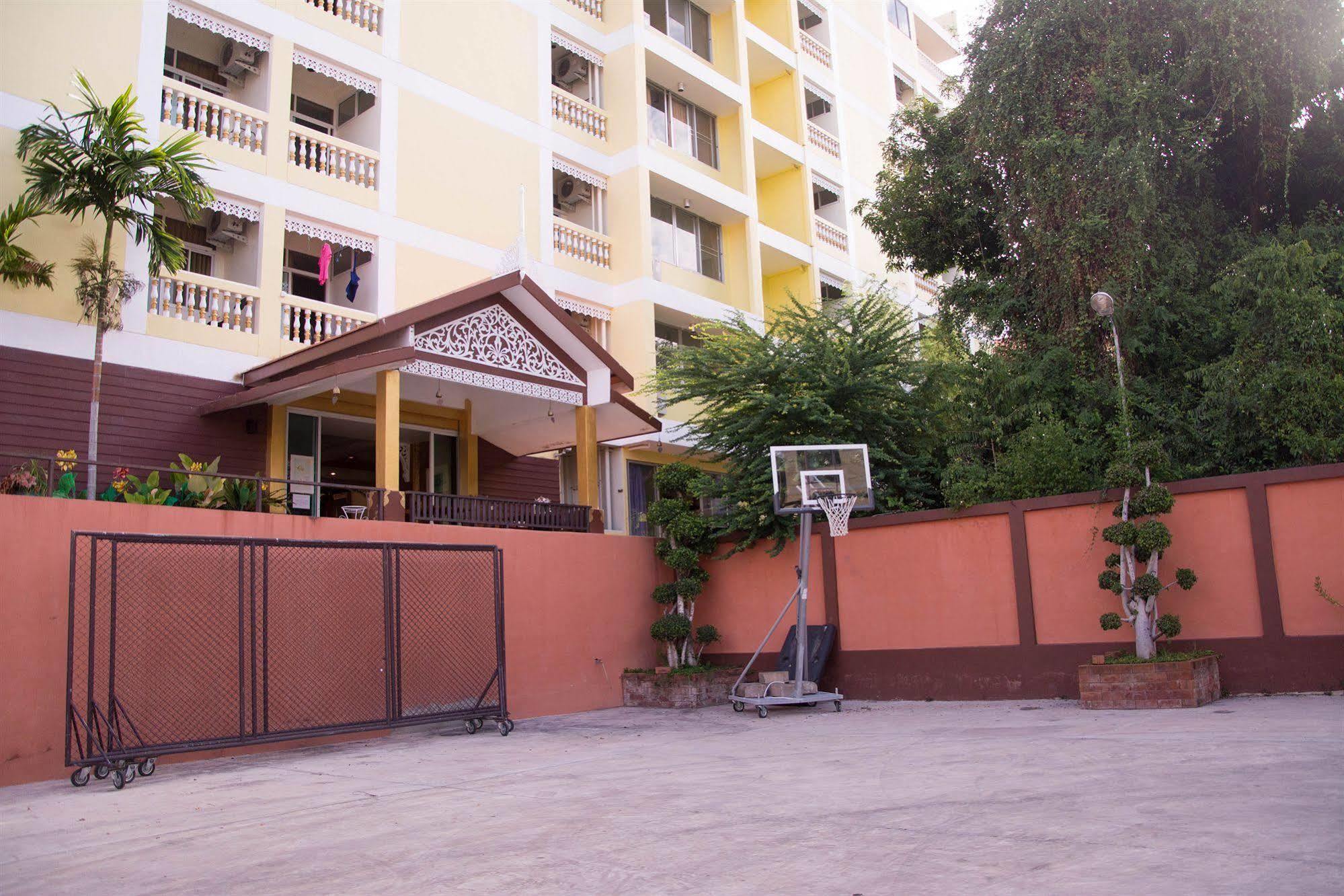 The Sun Resort & Spa Патая Екстериор снимка